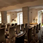 Antiq Palace - Historic Of Europe