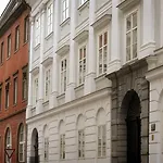 酒店 Antiq Palace - Historic Of Europe 3*