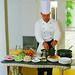 Antiq Palace - Historic Of Europe 3*