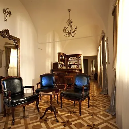 فندق Antiq Palace - Historic Of Europe 3*