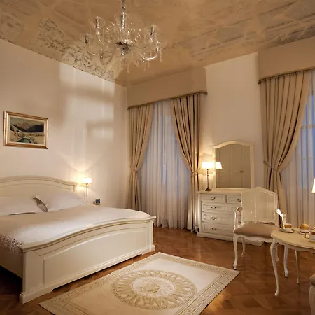 Antiq Palace - Historic Of Europe 4* Λιουμπλιάνα