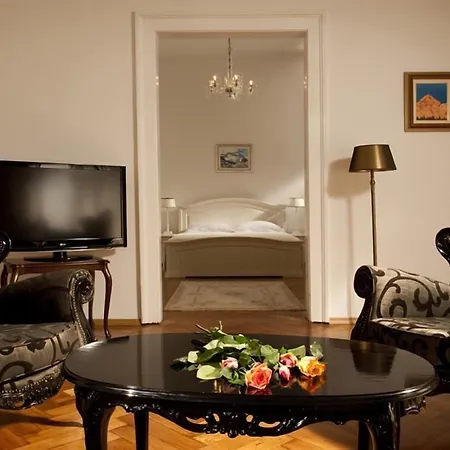 Antiq Palace - Historic Of Europe Отель