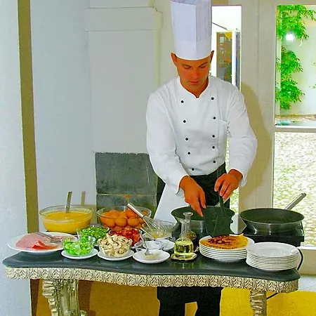 Antiq Palace - Historic Of Europe Hotel 3*
