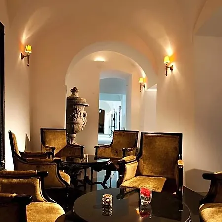 فندق Antiq Palace - Historic Of Europe 3*