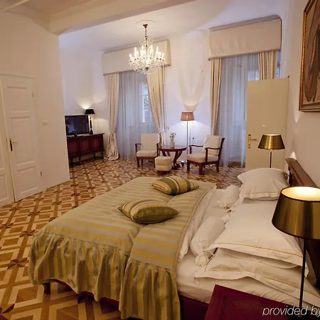 Antiq Palace - Historic Of Europe Ξενοδοχείο 4*