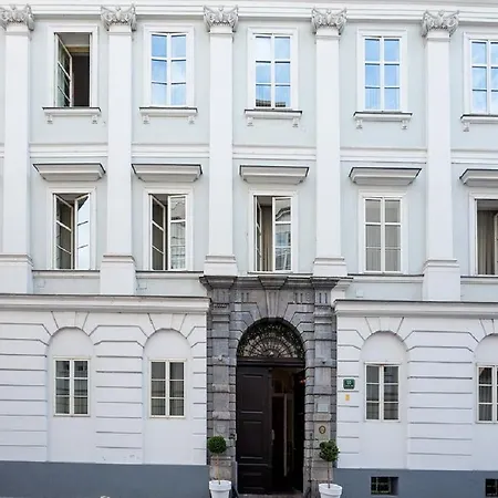Antiq Palace - Historic Of Europe Отель 4*