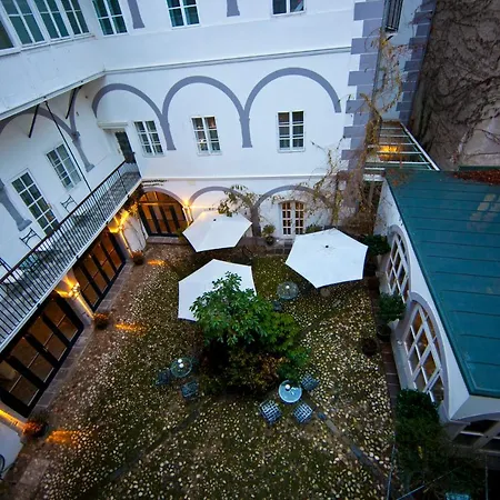 Antiq Palace - Historic Of Europe 3* Lubiana