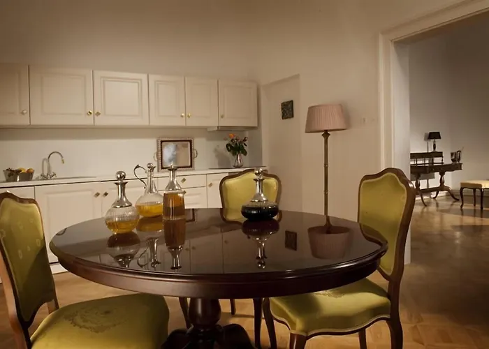 Antiq Palace - Historic Of Europe Hotell 3*