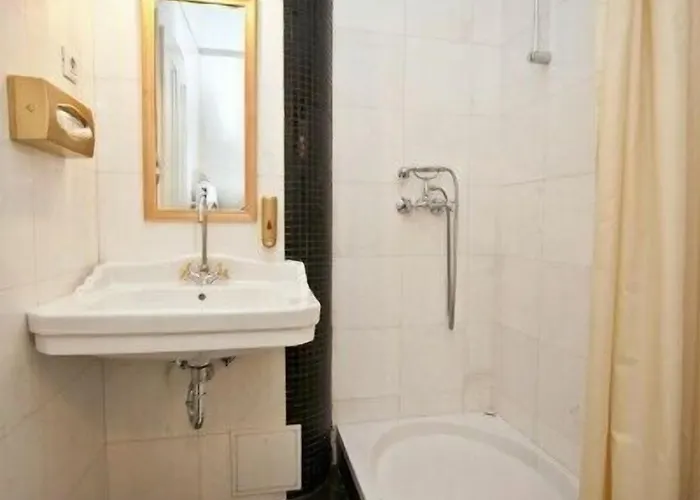 Antiq Palace - Historic Of Europe Hotell Ljubljana