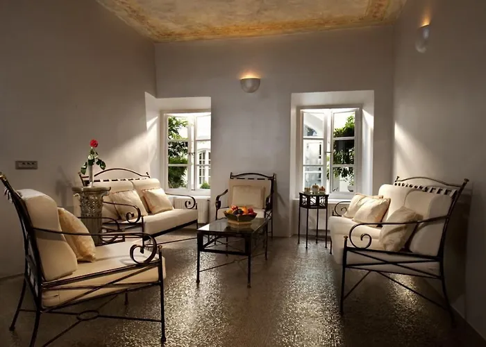 酒店 Antiq Palace - Historic Of Europe 3*