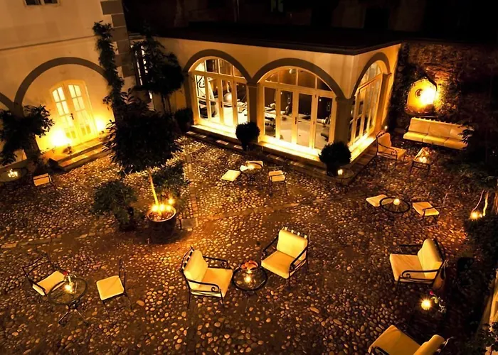 Antiq Palace - Historic Of Europe 酒店