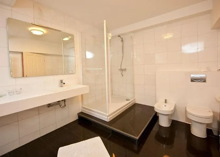 Antiq Palace - Historic Of Europe Hotell 3*