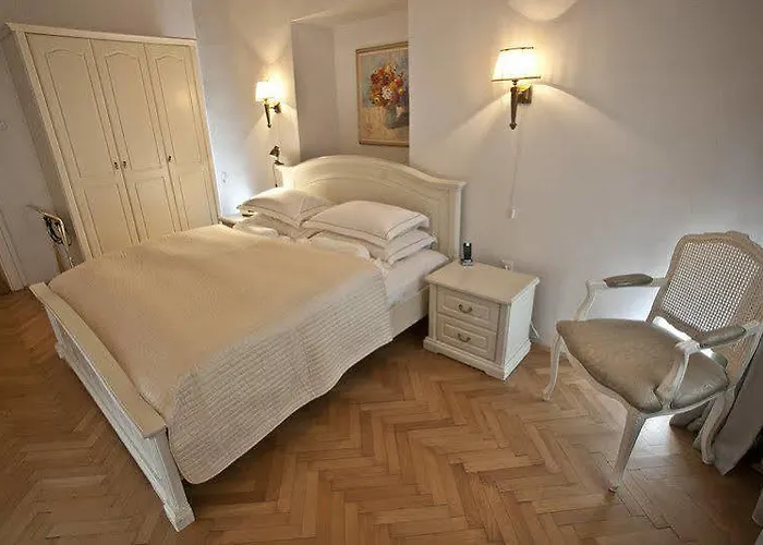 Antiq Palace - Historic Of Europe 酒店