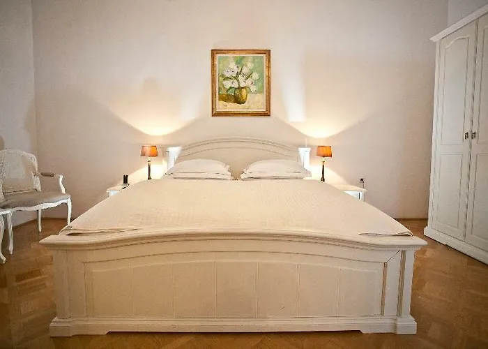 Antiq Palace - Historic Of Europe 3* 卢布尔雅那