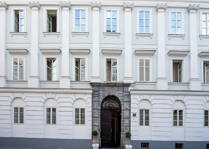 Antiq Palace - Historic Of Europe Hotell 3*